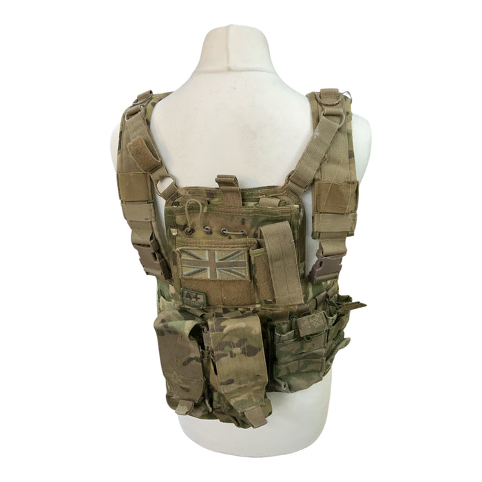 Bulldog Tactical Equipment Rig including Pouches DPM MIL-MISC-14B