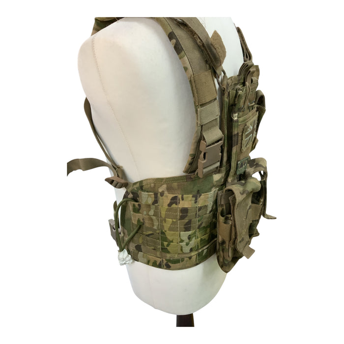 Bulldog Tactical Equipment Rig including Pouches DPM MIL-MISC-14B