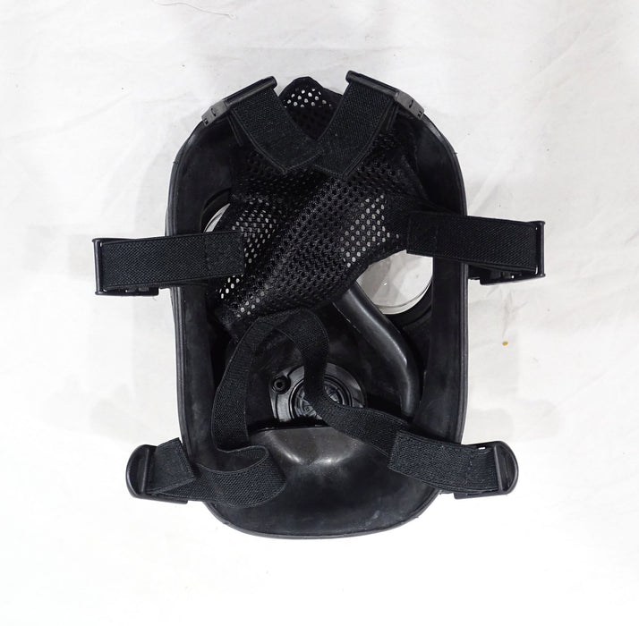 Avon FM12 Gas Mask Respirator Single Port FM12PLAINB Scratched Lens