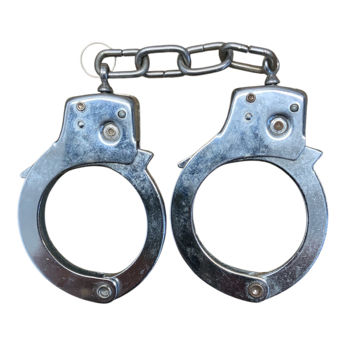 Smith Fargo Texas 'Nickelfrei' Chain Link Handcuffs Grade C No Key