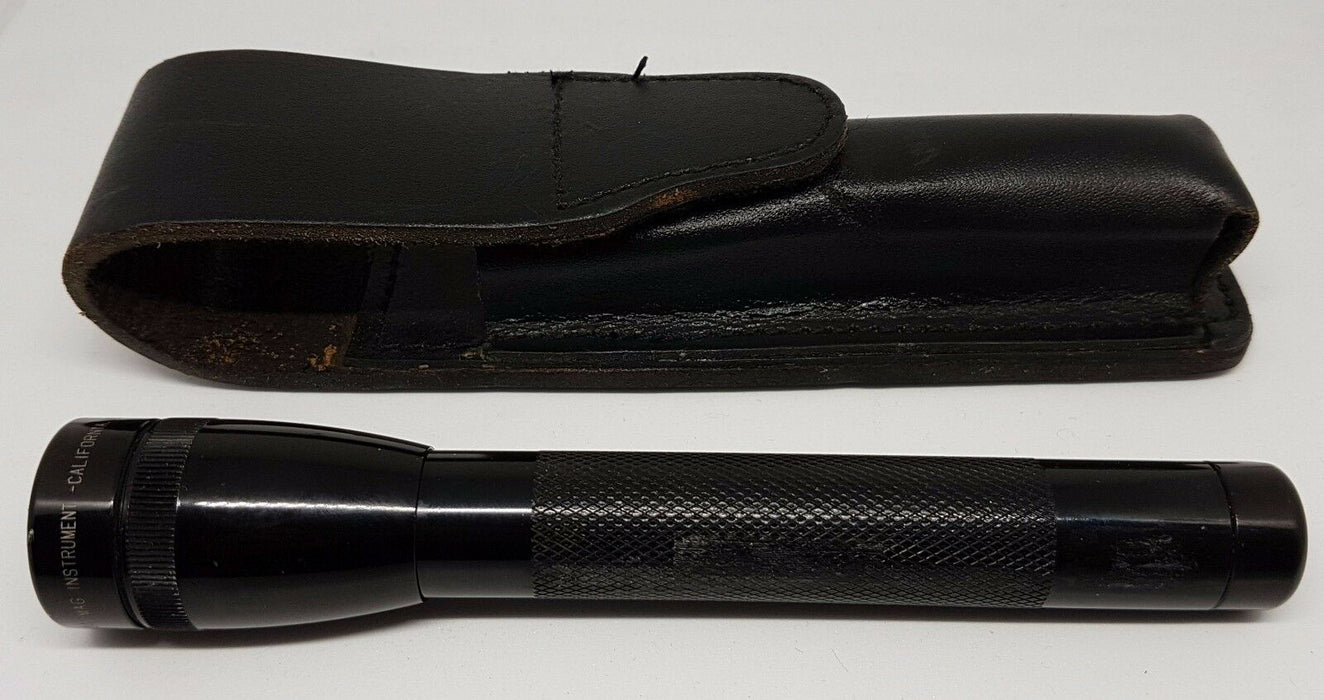 Mini MagLite Flashlight / Torch With Leather Belt Holder Pouch Black OFF-TMAG03