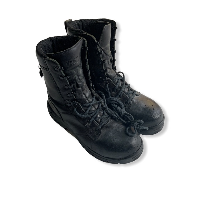Used black combat 2024 boots