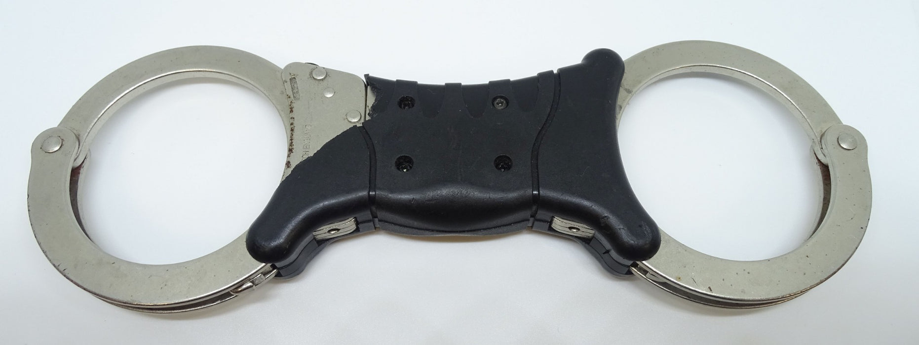 Genuine TCH 840 Chrome Rigid Handcuffs Speedcuffs Hiatts Grade C Condition